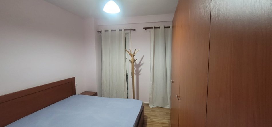 Tirane, jepet me qera apartament 2+1 Kati 2, 96 m² 565 € (Stacioni i Trenit,)