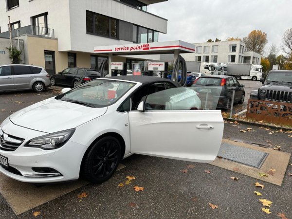 Shitet OPEL CASCADA Benzin, Manual 8.500 €