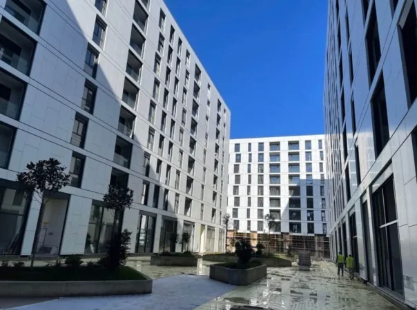 Tirane, shitet apartament 2+1+Ballkon Kati 4, 118 m² 141.000 € (Rruga Dritan Hoxha , Akses Tirana)