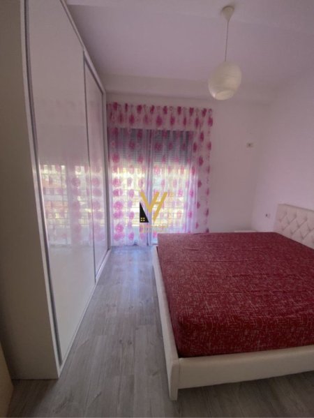 Tirane, jepet me qera apartament 2+1+Ballkon Kati 3, 85 m² 750 € (RRUGA QEMAL STAFA)