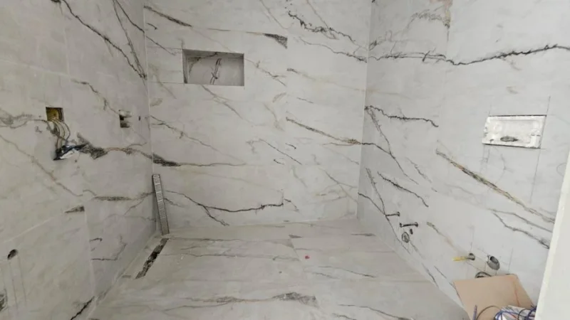 Tirane, shitet apartament 2+1 Kati 6, 108 m² 310.000 € (Pazari I ri)