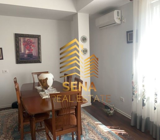 Tirane, jepet me qera Vile 1+1+Ballkon Kati 2, 202 m² 370.000 € (5 Maj)