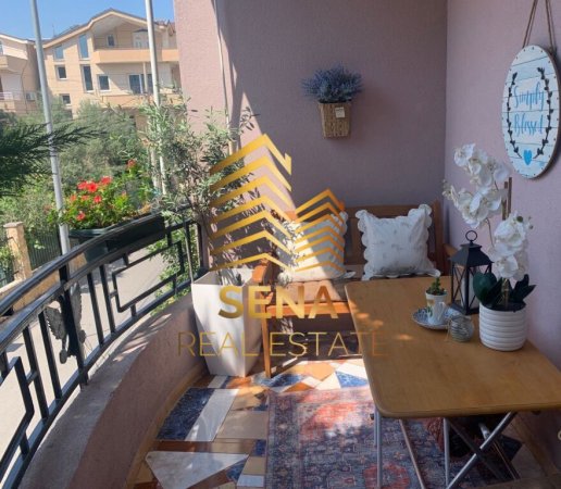 Tirane, jepet me qera Vile 1+1+Ballkon Kati 2, 202 m² 370.000 € (5 Maj)
