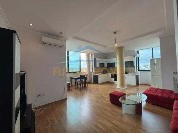 Tirane, shitet apartament 2+1+Ballkon Kati 10, 89 m² 350.000 € (RRUGA BARRIKADAVE)
