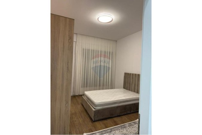 Tirane, jepet me qera apartament 2+1 Kati 2, 108 m² 590 € (i perfshire posti i parkimit (LAPRAKE))