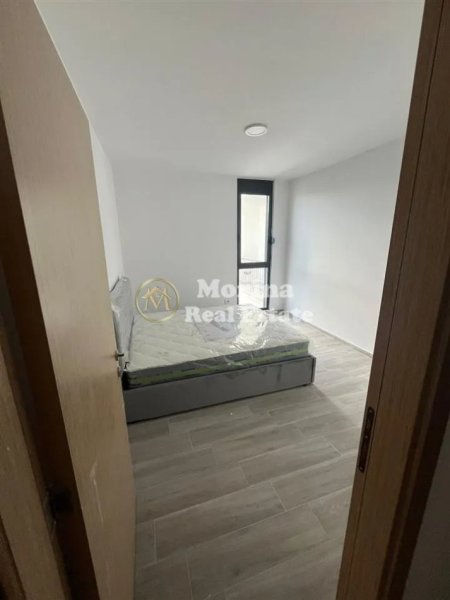 Tirane, jepet me qera apartament 2+1+Ballkon Kati 4, 97 m² 400 € (Rruga 5 Maj)