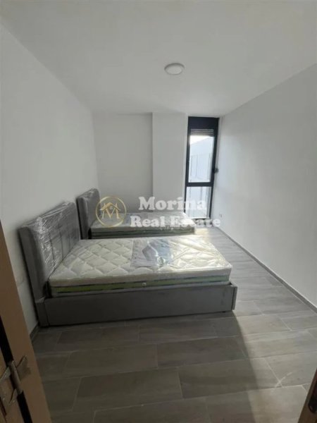 Tirane, jepet me qera apartament 2+1+Ballkon Kati 4, 97 m² 400 € (Rruga 5 Maj)