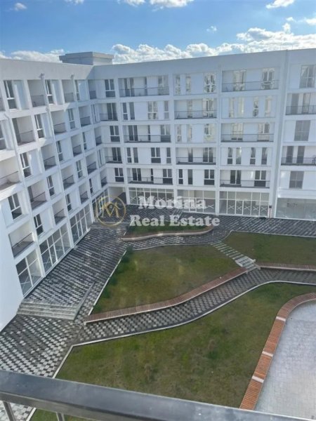 Tirane, jepet me qera apartament 2+1+Ballkon Kati 4, 97 m² 400 € (Rruga 5 Maj)