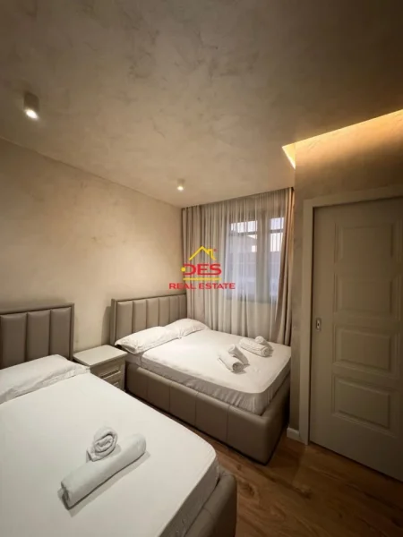 Vlore, shitet apartament duplex 3+1+Aneks+Ballkon Kati 6, 265 m² 350.000 € (Rruga Enver Jaho)