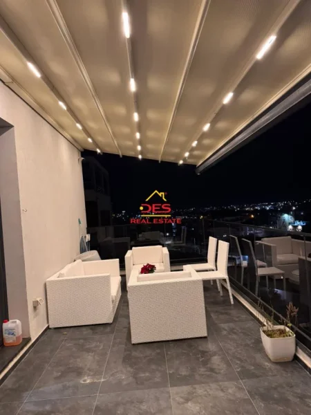 Vlore, shitet apartament duplex 3+1+Aneks+Ballkon Kati 6, 265 m² 350.000 € (Rruga Enver Jaho)