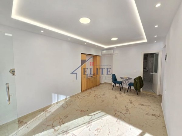 Tirane, shitet dyqan Kati 0, 30 m² 150.000 € (21 Dhjetori)