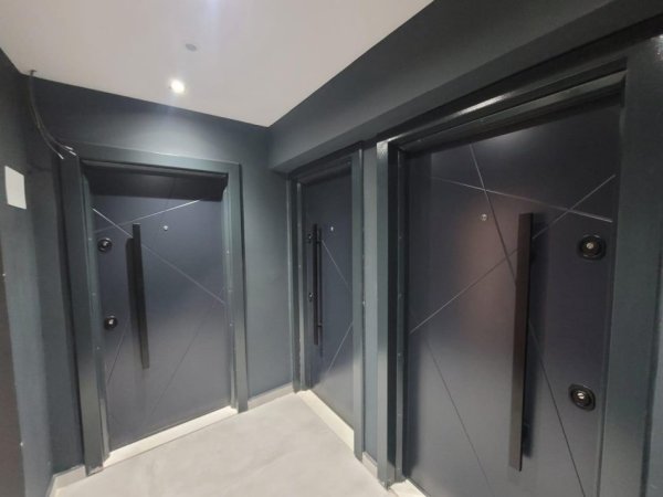 Tirane, shitet apartament 3+1+Ballkon Kati 1, 90 m² 260.000 € (Neranxi)