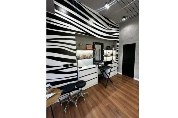 Tirane, jepet me qera dyqan Kati 0, 40 m² 370 € (vasil shanto)