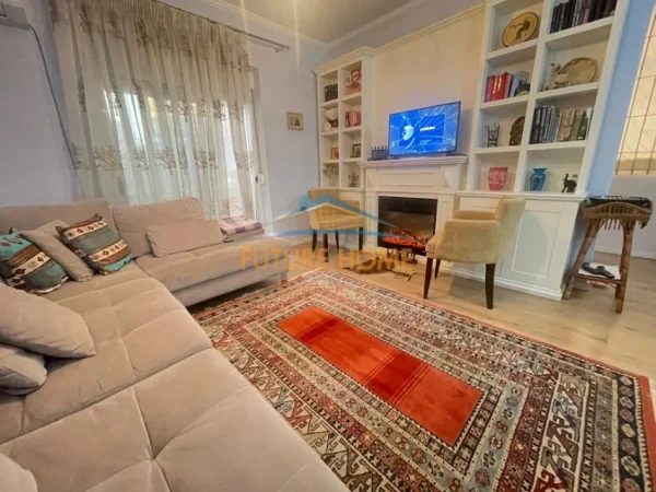Tirane, jepet me qera 2+1 Kati 2, 80 m² 700 € (MYSLYM SHYRI)