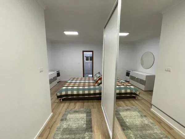 Tirane, shitet apartament 2+1+Ballkon Kati 7, 118 m² 400.000 € (Bllok)