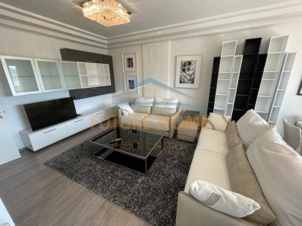 Tirane, jepet me qera apartament 3+1+Aneks+Ballkon Kati 3, 175 m² 2.000 € (Liqeni Artificial)