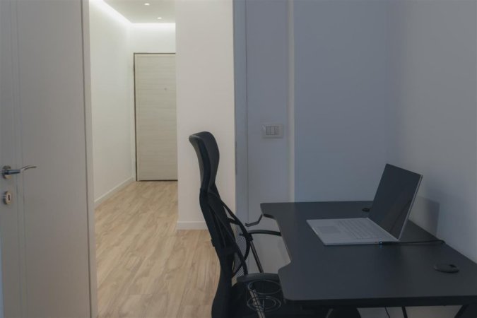 Tirane, jepet me qera apartament 2+1+Ballkon Kati 3, 85 m² 650 € (KOPSHTI BOTANIK)