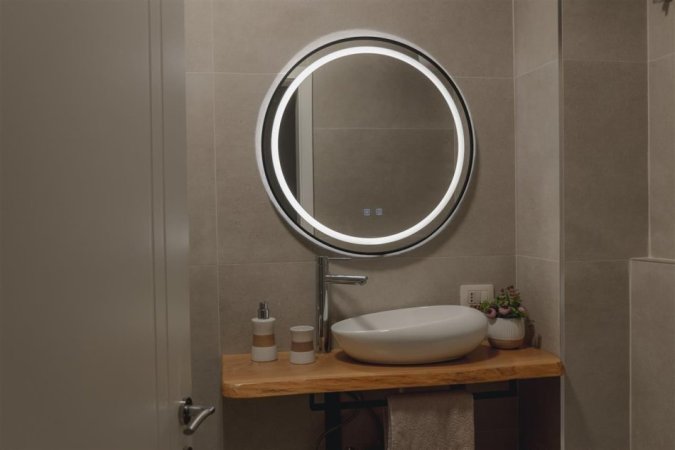 Tirane, jepet me qera apartament 2+1+Ballkon Kati 3, 85 m² 650 € (KOPSHTI BOTANIK)
