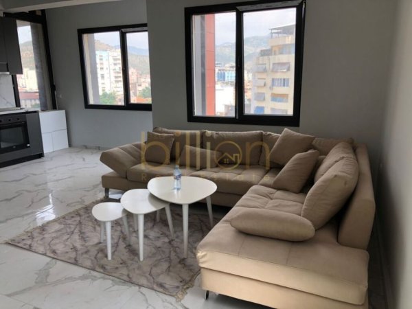 SHITET APARTAMENT 2+1+ 2 GARAZHDE, PRANE KALASE, ELBASAN!