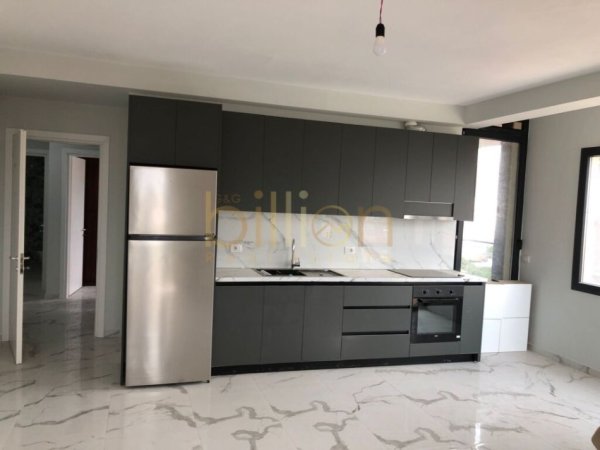 SHITET APARTAMENT 2+1+ 2 GARAZHDE, PRANE KALASE, ELBASAN!