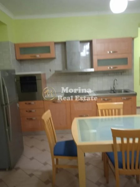 Tirane, jepet me qera apartament 2+1 Kati 2, 75 m² 650 € (Rruga e Durresit)