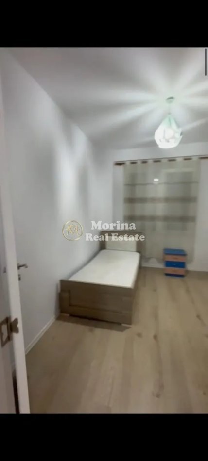 Tirane, jepet me qera apartament 2+1 Kati 2, 100 m² 700 € (Komuna e Parisit)