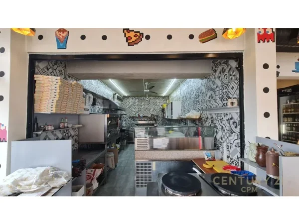 Tirane, shitet lokal Kati 0, 141 m² 50.000 € (PRANE PAZARIT TE RI)