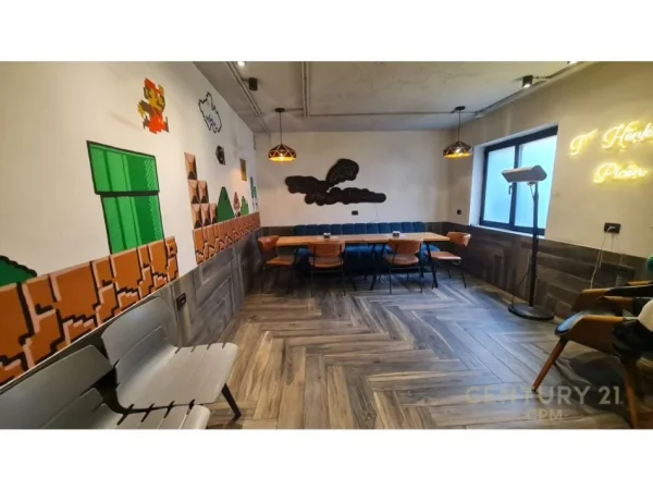 Tirane, shitet lokal Kati 0, 141 m² 50.000 € (PRANE PAZARIT TE RI)