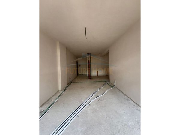 Tirane, shitet apartament 2+1+Aneks+Ballkon Kati 2, 113 m² 286.875 € (Rruga Tish Daija Kika 2)