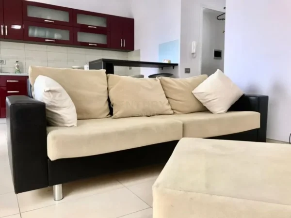Tirane, jepet me qera apartament 1+1 Kati 6, 65 m² 650 € (Ring Center)