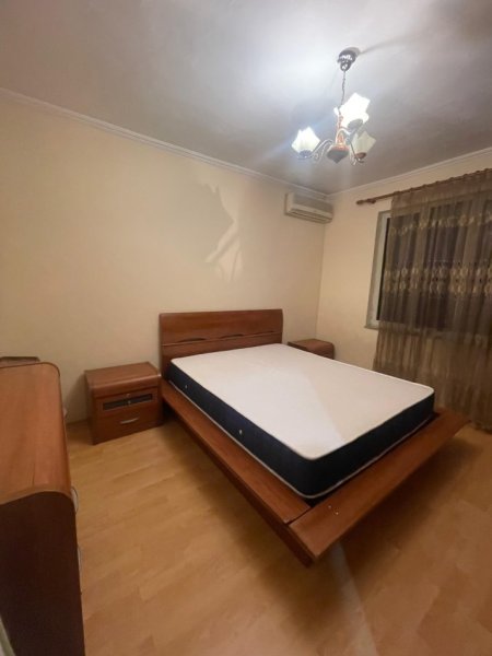 Tirane, apartament 2+1+Ballkon Kati 4, 80 m² (Rruga e Durresit)