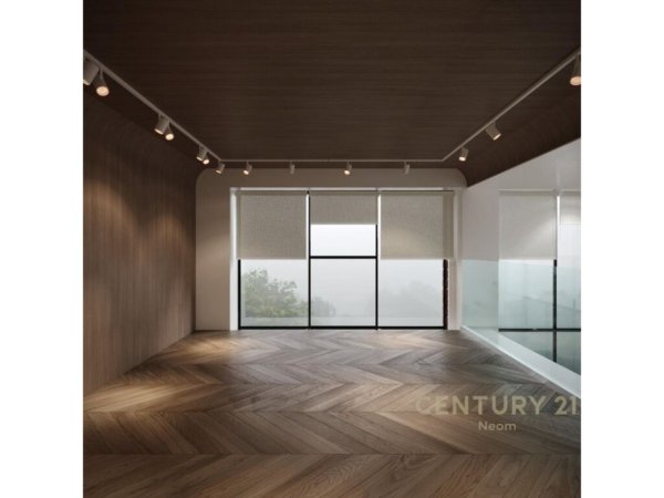 Tirane, jepet me qera ambjent biznesi Kati 0, 58 m² 900 € (Inxhinieria e ndertimit)