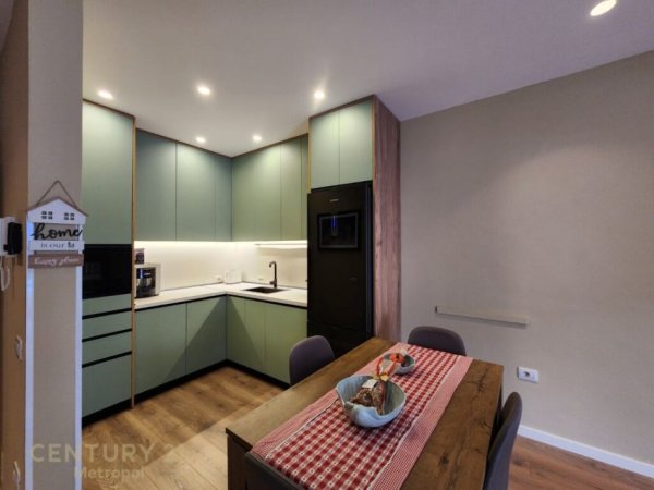 Tirane, jepet me qera apartament 2+1 Kati 3, 100 m² 1.000 € (Rruga e elbasanit)