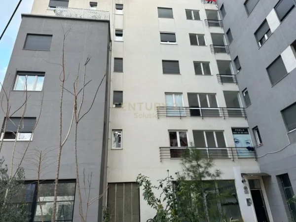 Tirane, shitet apartament 1+1 Kati 3, 62 m² 125.000 € (SHITET APARTAMENT 1+1 PRANE KOMPLEKSIT MAGNET)