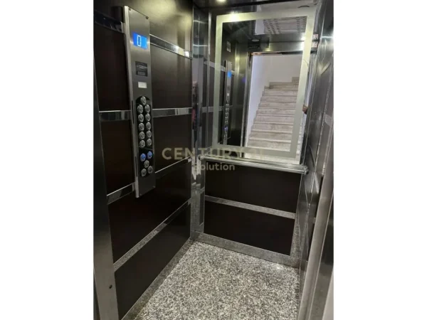 Tirane, shitet apartament 1+1 Kati 3, 62 m² 125.000 € (SHITET APARTAMENT 1+1 PRANE KOMPLEKSIT MAGNET)