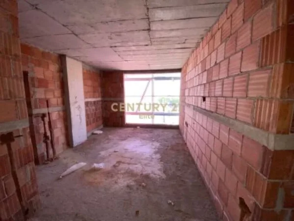 Tirane, shitet apartament 1+1 Kati 3, 79 m² 108.000 € (SHITET APARTAMENT 1 + 1 TEK RRUGA SIRI KODRA)