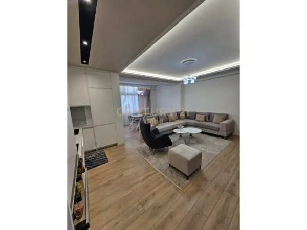 Tirane, shitet apartament 2+1 Kati 1, 108.000 m² 215.000 € (Apartament 2+1+2 Për Shitje tek Liqeni i Thate)