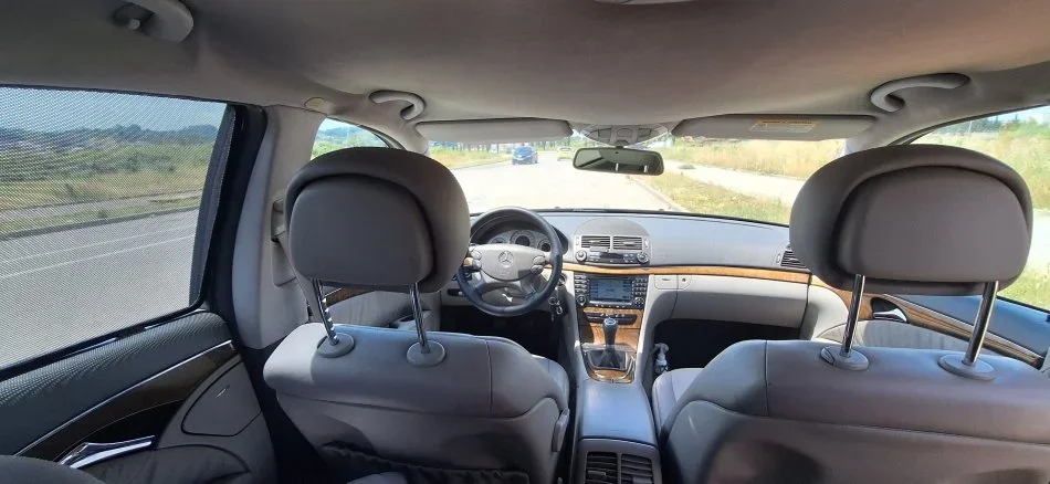 Tirane, shitet makine Mercedes-Benz Nafte, blu e errët manuale Kondicioner 250 km 6.000 €