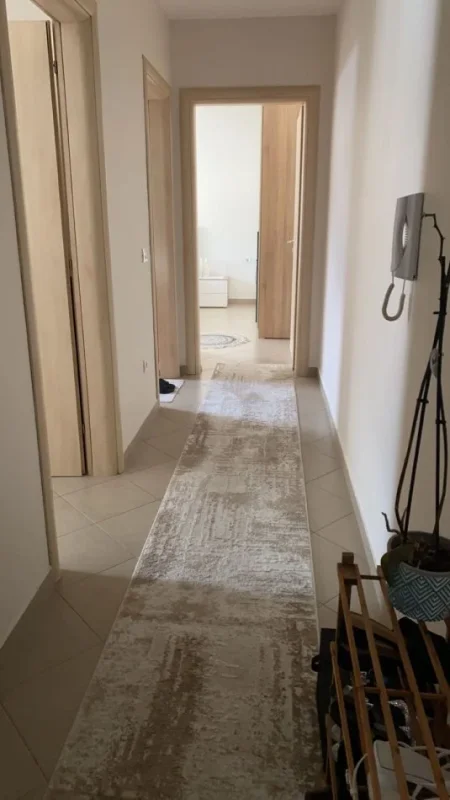 Tirane, shes apartament 2+1 Kati 9, 133 m² 330.000 € (Rruga Kosovarve)