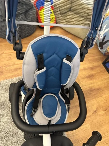 Tirane, shes Karroce per femije , 100 €