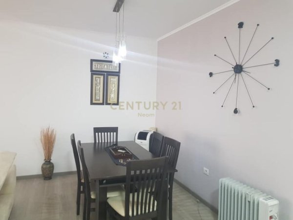 Tirane, jap me qera apartament 2+1 , 114 m² 650 € (Kodra e Diellit)