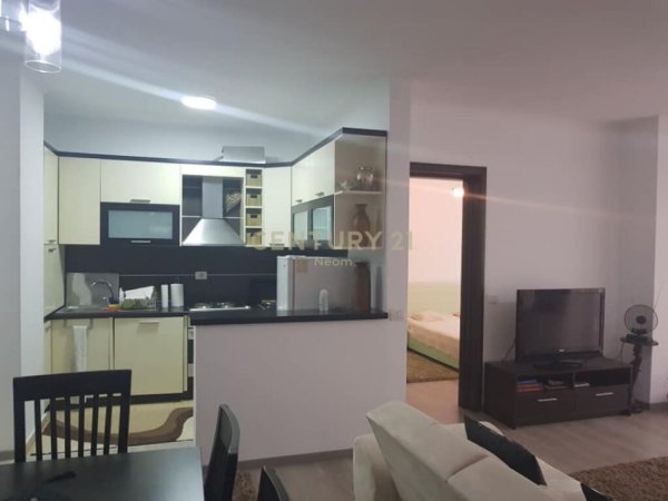 Tirane, jap me qera apartament 2+1 , 114 m² 650 € (Kodra e Diellit)
