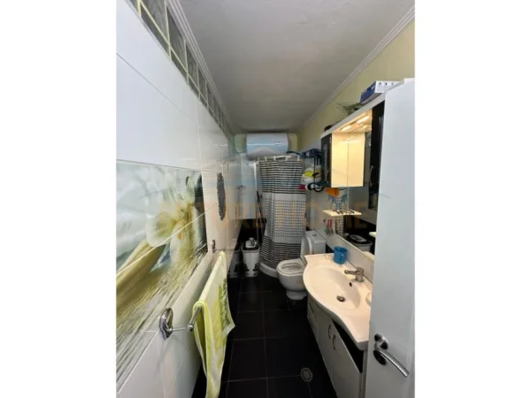 Tirane, shitet apartament 2+1 Kati 2, 59 m² 135.000 € (Ish Parku)