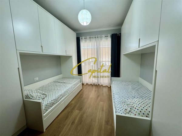 Tirane, jepet me qera apartament 2+1 Kati 3, 120 m² 550 € (ASTIR)
