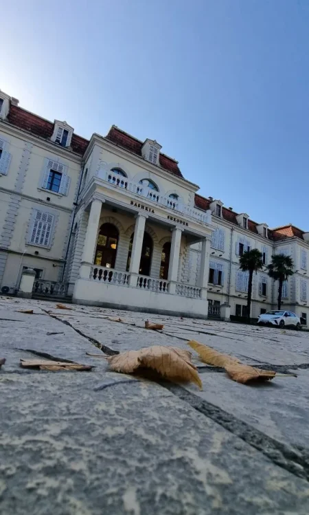 "Tours en Albanie : Gastronomie, Culture et Nature à Découvrir"