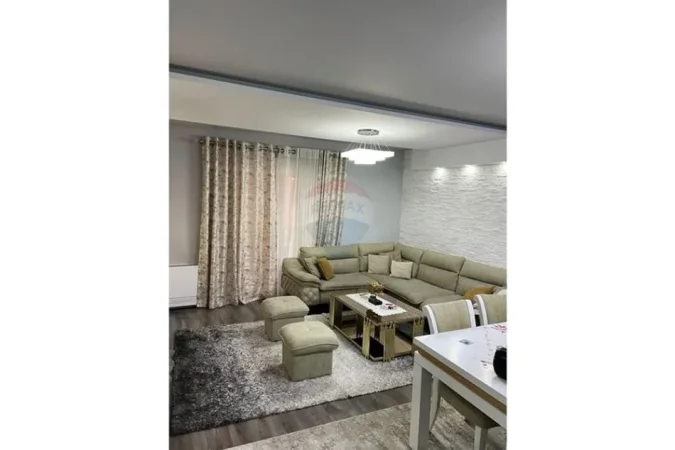 Tirane, jepet me qera apartament 2+1 , 110 m² 700 € (Astir)