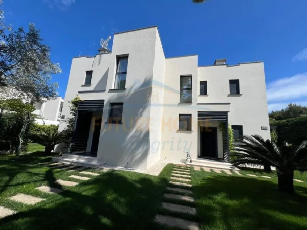 Gjiri Lalezit | Hamallaj, jepet me qera Vile 3+1+Aneks+Ballkon Kati 0, 500 m² 3.200 € (gjiri i lalezit)
