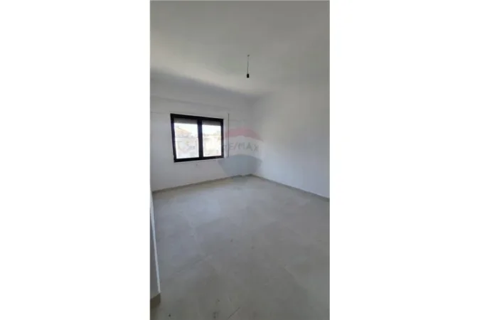 Tirane, shes apartament duplex 4+1 Kati 0, 208 m² 398.500 € (Rruga e Zallit - Rezidenca Kodra e Diellit, Shqipëri)