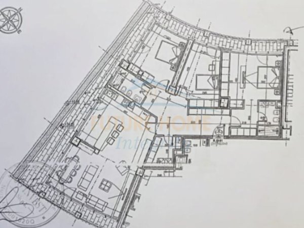 Tirane, shitet apartament 3+1 Kati 4, 225 m² 711.930 € (Liqeni, Lake View Residence)