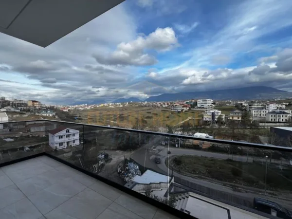 Tirane, jepet me qera ambjent biznesi , 750 m² 5.000 € (Sauk Tirane)